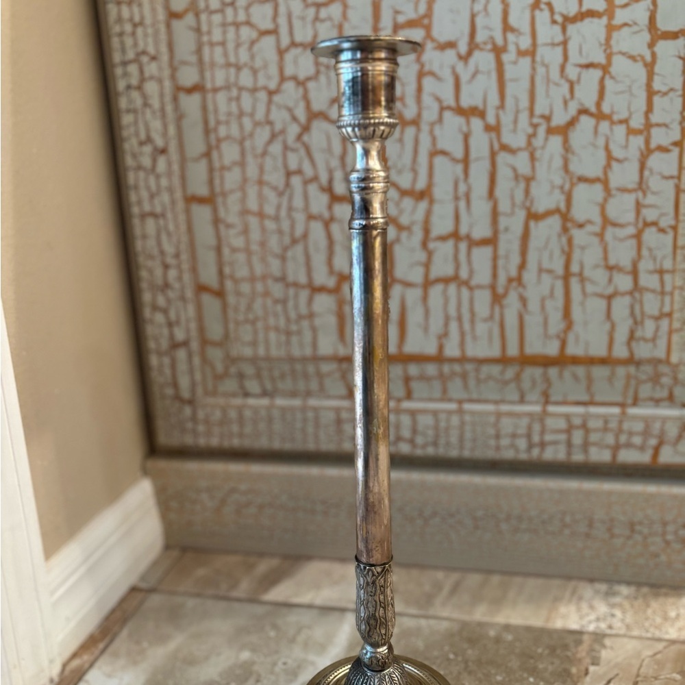 Elegant Silver Candlestick Holder made in India - Picture 8 of 11